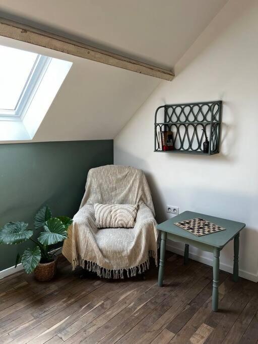 La Maison Des Voyageurs Avec Grand Parking Prive -Calme Et Serenite Chevincourt Bagian luar foto